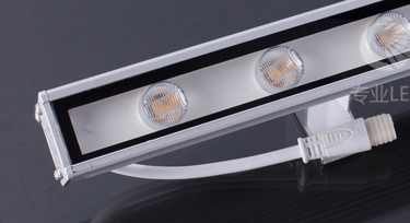 光臣照明打造城市中的“夜巴黎” 絕招在于LED線條燈！