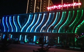 弧形輪廓怎么做？光臣照明全彩線條燈實景案例解析