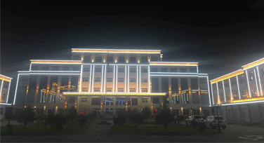 既想做樓宇亮化又想省電 這個?？碙ED洗墻燈廠家怎么破